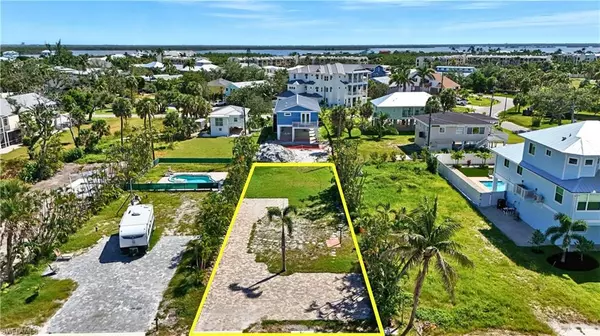 Fort Myers Beach, FL 33931,5865 Estero BLVD