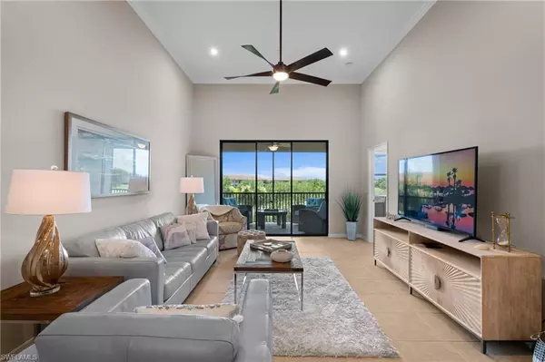 Other, FL 34119,9402 Pocida CT #204