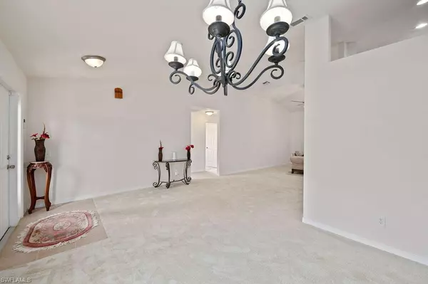 Lehigh Acres, FL 33972,917 Oak AVE