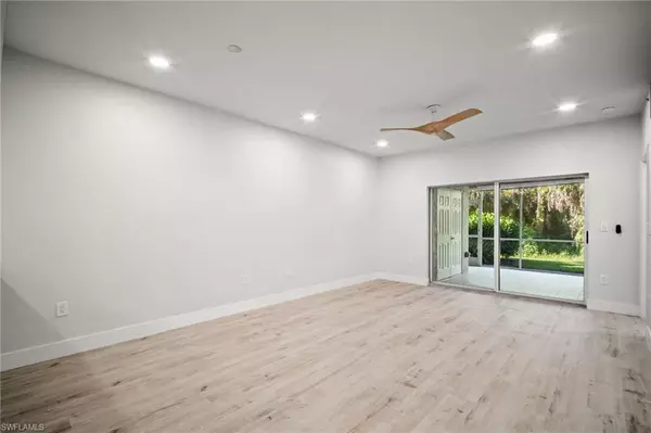 Naples, FL 34112,4450 Botanical Place CIR #6