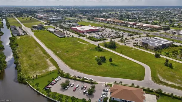 Cape Coral, FL 33991,1448 SW 4TH TER