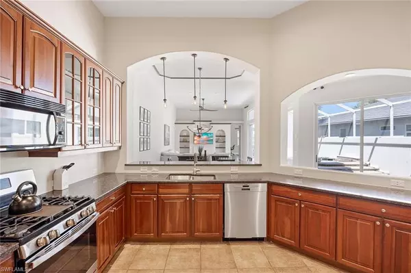 Naples, FL 34119,1821 Tarpon Bay DR S #70