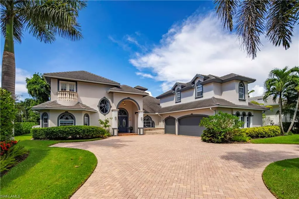 Naples, FL 34103,649 Bow Line DR