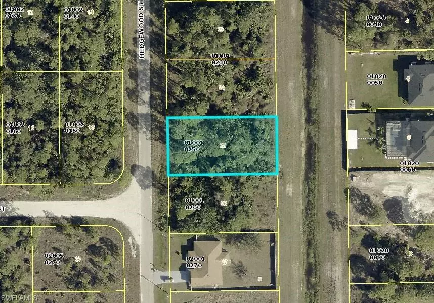 Lehigh Acres, FL 33974,449 Hedgewood ST