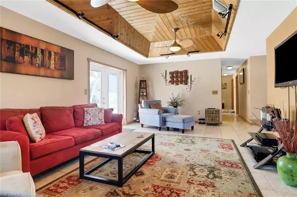 Naples, FL 34116,2112 45th TER SW