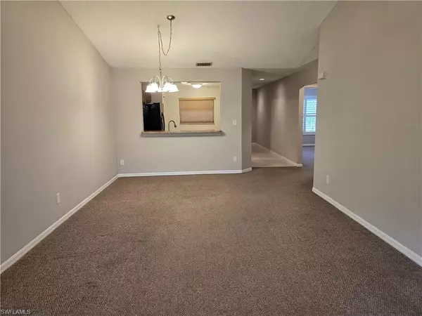 Naples, FL 34104,605 Squire CIR #203