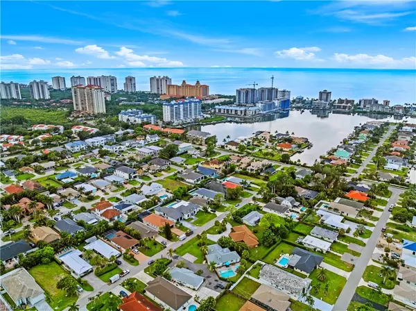 Naples, FL 34108,549 94th AVE N