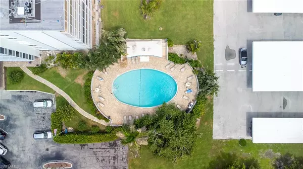 Naples, FL 34108,5 Bluebill AVE #105