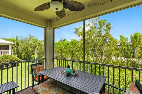 Naples, FL 34110,1325 Sweetwater CV #201