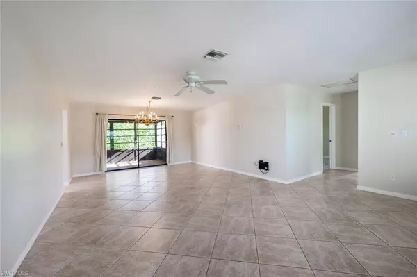 Naples, FL 34112,105 Champagne CT