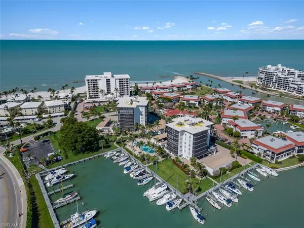 Naples, FL 34102,2170 Gulf Shore BLVD N #23W