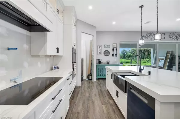 Naples, FL 34117,2868 16th AVE SE