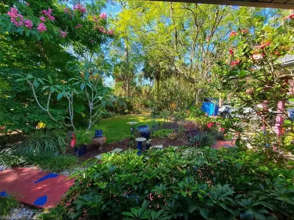 Naples, FL 34120,431 14th AVE NE
