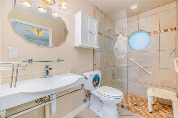 Naples, FL 34120,431 14th AVE NE