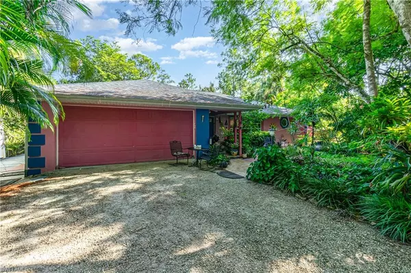 Naples, FL 34120,431 14th AVE NE