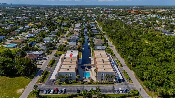 Bonita Springs, FL 34135,9395 Pennsylvania AVE #24