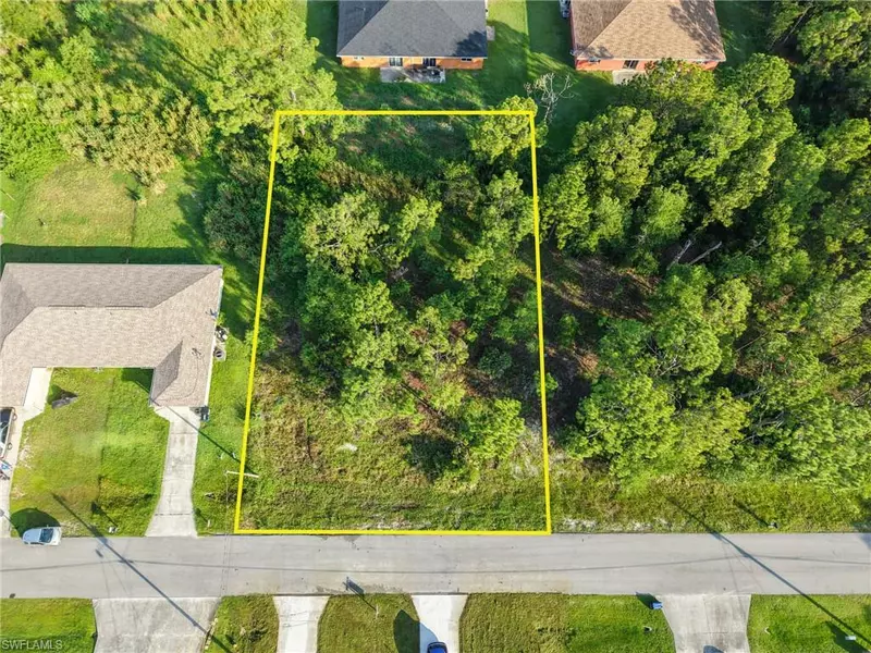 2430 LOLA AVE S, Lehigh Acres, FL 33973