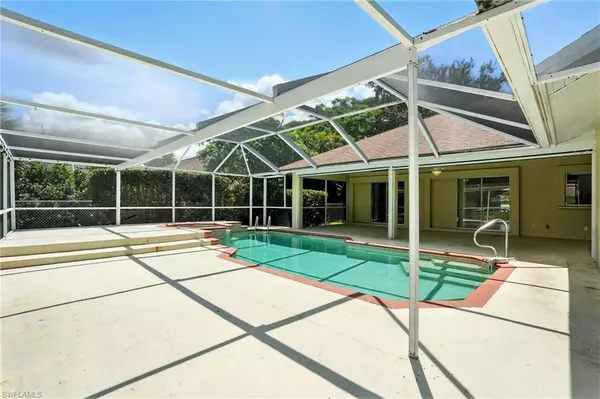 Naples, FL 34110,1301 Piper BLVD