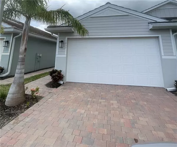1011 Enbrook LOOP, Naples, FL 34114