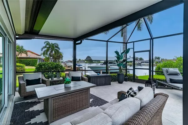 Naples, FL 34114,123 Newport DR