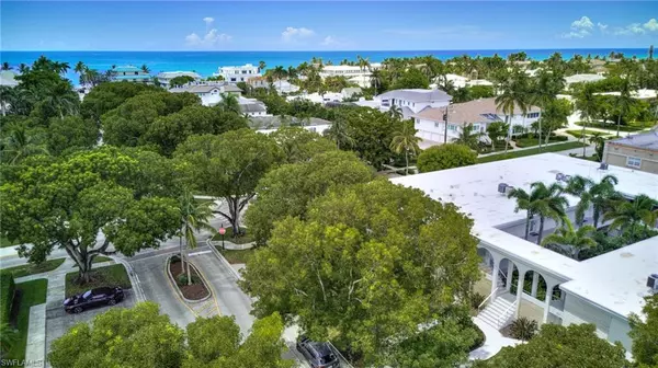 Naples, FL 34102,255 3rd AVE S #255