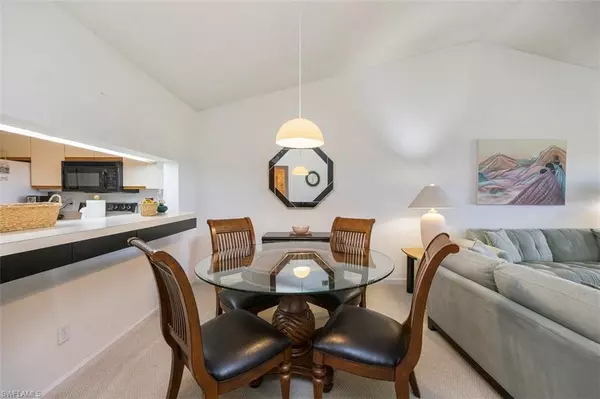 Naples, FL 34112,5975 Bloomfield CIR #C302