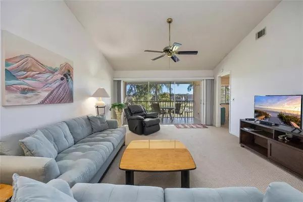 Naples, FL 34112,5975 Bloomfield CIR #C302