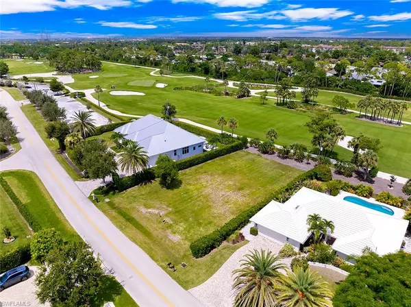 162 Burning Tree DR, Naples, FL 34105