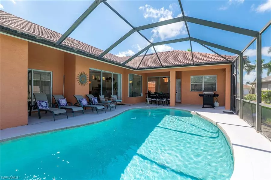 1951 Terrazzo LN, Naples, FL 34104