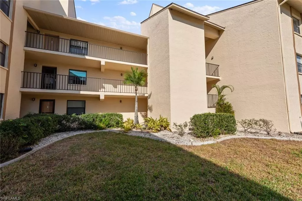 Fort Myers, FL 33912,13240 White Marsh LN #3120