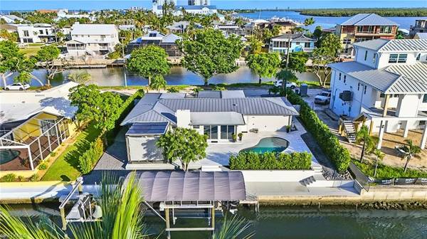 5 Glenview Manor DR, Fort Myers Beach, FL 33931