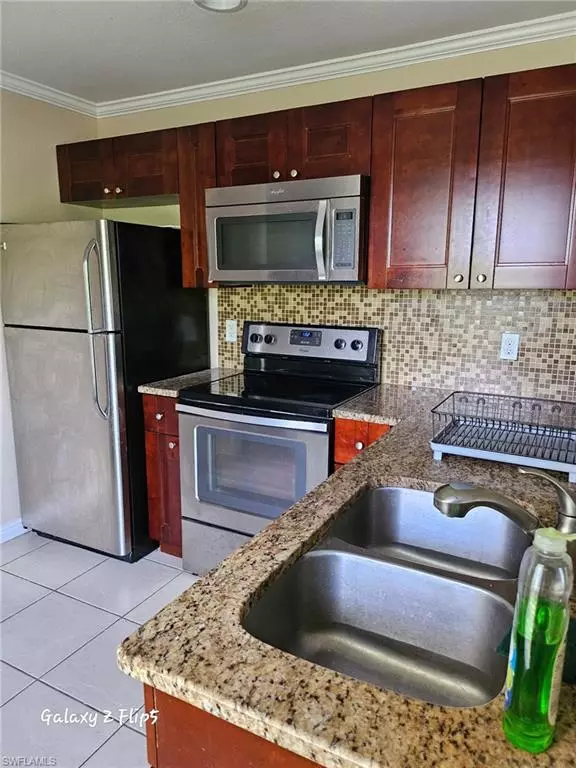 Naples, FL 34117,825 Weber BLVD S #A