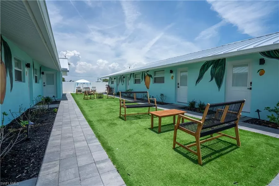 126 Mango ST, Fort Myers Beach, FL 33931