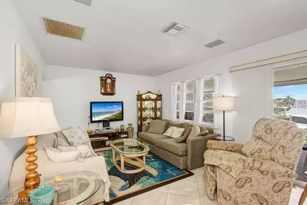 Marco Island, FL 34145,1207 Martinique CT