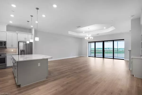 Naples, FL 34114,15320 Lucerna ST #202