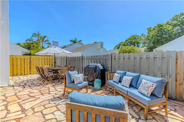 870 Meadowland DR #C, Naples, FL 34108