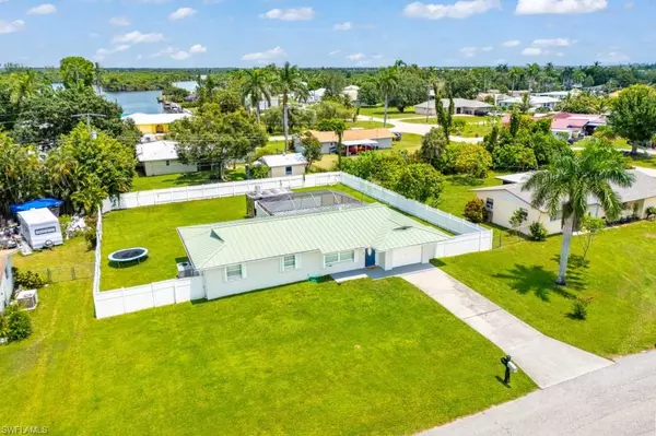 Fort Myers, FL 33905,165 Charles ST