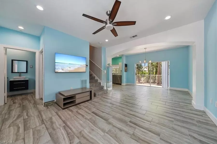 3309 Lisa LN #119, Naples, FL 34109