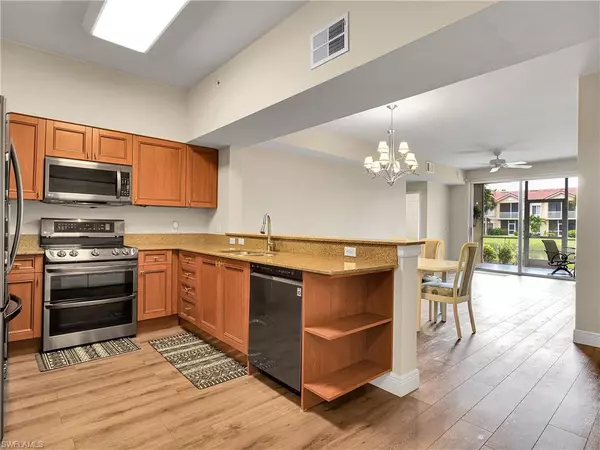 Estero, FL 33928,20131 Estero Gardens CIR #106