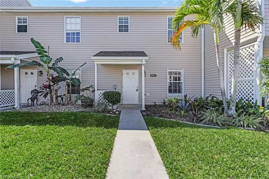 6091 Lake Front DR, Fort Myers, FL 33908