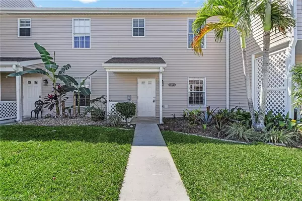 6091 Lake Front DR, Fort Myers, FL 33908