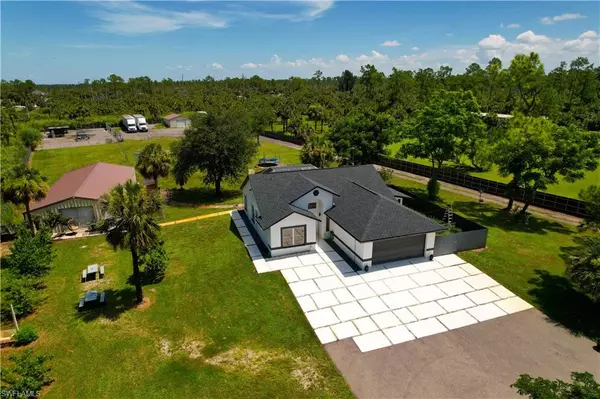 Naples, FL 34117,2727 40th AVE SE