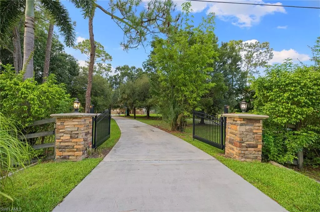 Naples, FL 34119,5141 Palmetto Woods DR
