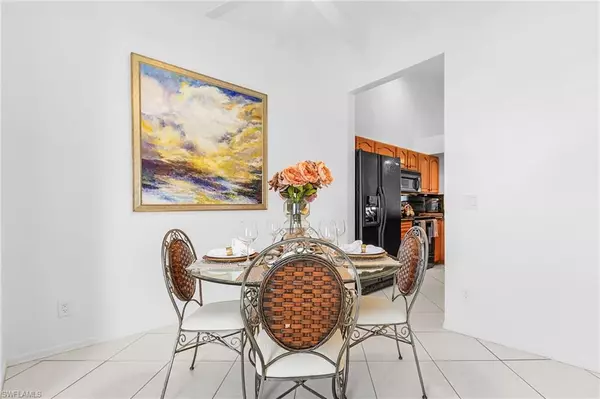Naples, FL 34110,760 Wiggins Lake DR #206
