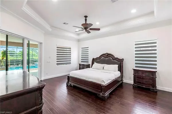 Naples, FL 34120,3223 4th AVE NE