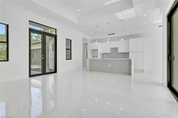 Naples, FL 34117,3780 6th AVE SE