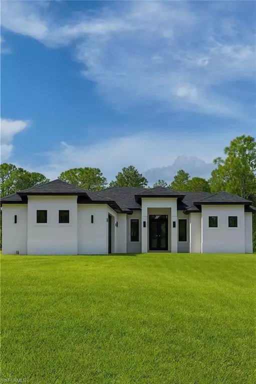 Naples, FL 34117,3780 6th AVE SE