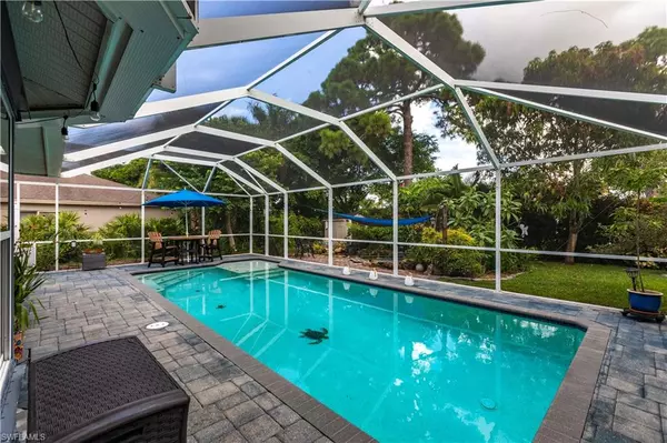Naples, FL 34104,2667 River Reach DR