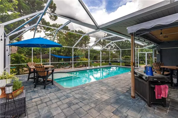 2667 River Reach DR, Naples, FL 34104