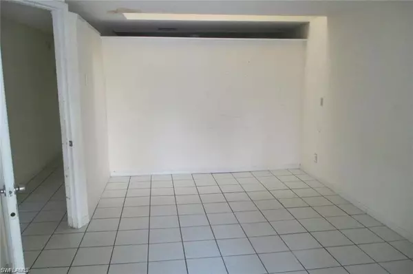 Naples, FL 34113,5395 Carolina AVE